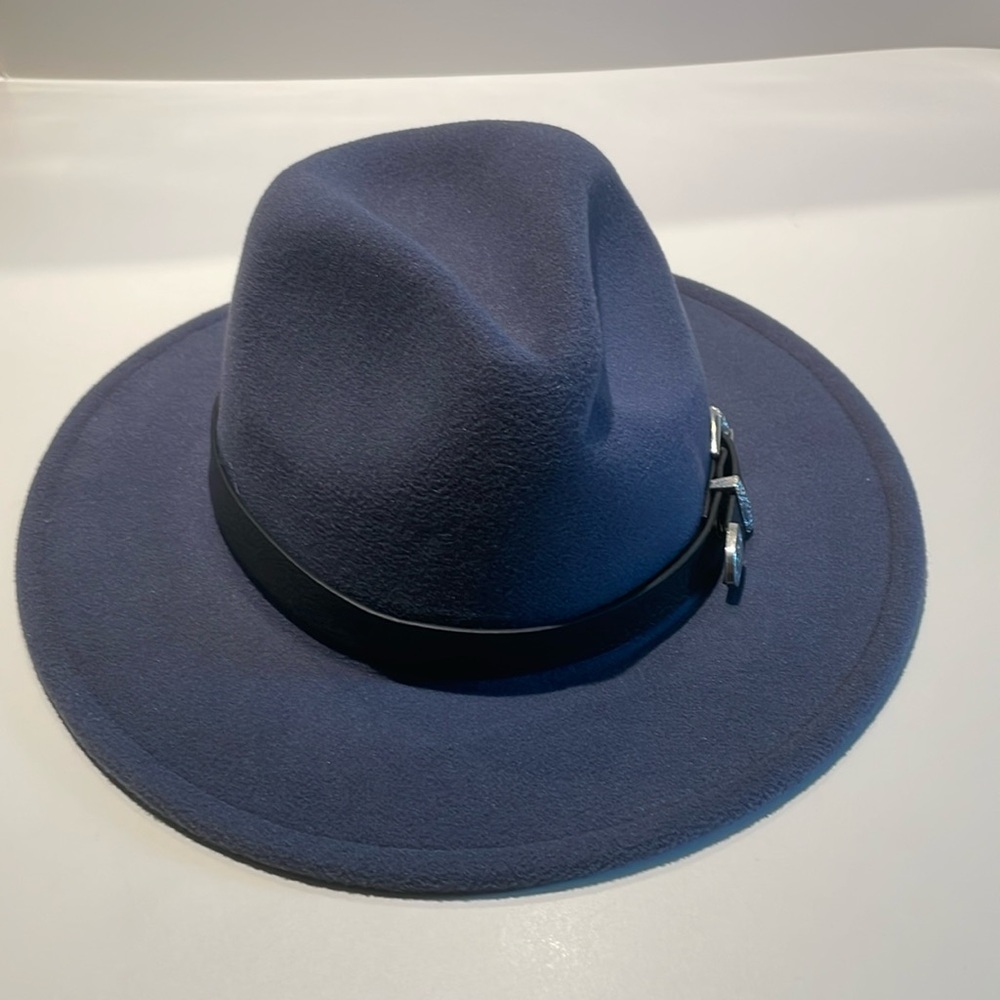 Rancher Hat with two buckles
